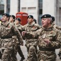 Britanija povećala starosnu granicu za rezerviste: umesto odlaska u penziju muškarce sada čeka uniforma
