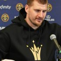 Jokićev četvrti vezani tripl-dabl uprkos povredi, u Denveru je "pao" i Memfis
