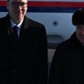 "Divan znak prijateljstva" Vučić sleće u Kazahstan: Njegov avion u znak počasti sačekali "suhoji"