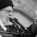 Iran proglasio 40-dnevnu nacionalnu žalost zbog ubistva ajatolaha Hamneija.