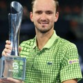 Bivši prvi teniser sveta ne može iz Dubaija, potencijalno propušta prvi Masters u sezoni