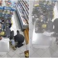 Hrabra prodavačica zaustavila lopova sa automatskom puškom: Odjeknuli rafalni pucnji, dramatičan snimak iz Mostara! (video)