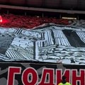Delije moćnom koreografijom proslavile 40 godina bratstva sa Olimpijakosom, tu je bila i posebna poruka