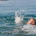 Tragedija u Draču! Dete (11) se utopilo dok se kupalo u moru