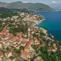 Uhapšen muškarac (67) u Herceg Novom zbog sumnje na nedozvoljene polne radnje nad državljankom Srbije
