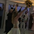 7 pesama koje su zabranjene mladama na svadbi, osim ako ne žele razvod: Mladoženjama znak da pate za bivšima?
