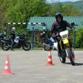 Trening bezbedne vožnje za motocikliste i mopediste u ponedeljak na platou ispred škole „Rade Metalac“