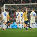 Inter zaustavljen u Đenovi, preokret Lacija