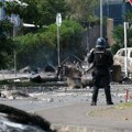 Немири се не смирују: Француска покренула велику операцију да би повратила контролу над Новом Каледонијом