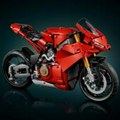 Ducati Panigale V4 S zvezda novog LEGO seta