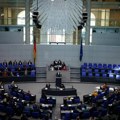 Zarada nemačkog poslanika – 11.227 evra i brdo dodataka