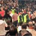 Obradović sprečio tuču lesora i zvezdinog navijača! Francuz ušao u sukob na parketu Arene, trener crveno-belih ga odveo u…