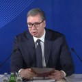 Veliko obraćanje Vučića! Pomenuo povećanje penzija i prosečnu platu od 1.400 evra: Da nam 2026. bude najbolja!
