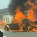 Drama na autoputu: Vatra progutala automobil kod naplatne rampe ka Beogradu