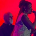 Senidah gost na koncertu Dina Merlina! Uhvatili smo je iza bine, evo šta je radila pred izlazak na scenu