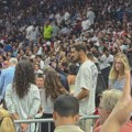 VIDEO Bogdanović i Kalinić zajedno gledaju spektakl, evo ko se još pojavio na tribinama Arene