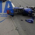 Судар камиона и мотора, тешко повређен возач двоточкаша пребачен у болницу: Саобраћајна незгода у Овчарско-кабларској…
