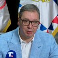 Vučić: Napali decu samo zato što hoće da uče