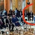 Vučić sjedi u zadnjem redu kod gazde Putina