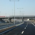 Užas na auto-putu kod Batajnice: Nakon sudara, jedna osoba ispala iz automobila