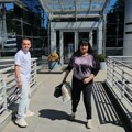 Prvi učesnici "elite 9" stigli na pink: Tu su Milosava i Dača, a evo ko im se pridružio ispred studija (foto, video)