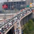 Seoba beograđana pred uskršnje praznike: U centru se mili, auto-put se crveni od gužvi - ovi delovi grada su za zaobići