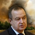 "Najvažnije je da nema žrtava, kuće nisu izgorele" Dačić i Čaušić u Deliblatskoj peščari: "U Srbiji buktalo više od 600…