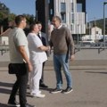 Vučić obišao povređenog aktivistu u UKC Niš: „Srećan sam što je Denis dobro i odlične volje“