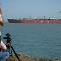 Tanker sa katarskim tečnim gasom kroz Crveno more prevozi gas u Evropu
