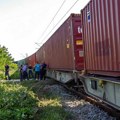 Teška nesreća u Rakovici: Teretni voz udario muškarca kod stanice Resnik, lekari se bore za njegov život