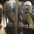 Nemiri u Poljskoj: Demonstranti pokušali da upadnu u Ustavni sud, predsednik se hitno vraća u zemlju