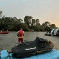 Spasioci tokom nevremena evakuisali oko 30 ljudi sa plovila na reci Savi