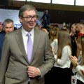 (Foto, video) Vučić u Šapcu: Podržaću SNS na predstojećim izborima, oni su najvažniji! Pokušaće da sruše sve ono što…