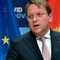 Varhelji čestitao Srbiji Dan državnosti: Srbija je zemlja kandidat za članstvo u EU, može da računa na podršku
