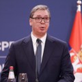 Predsednik Vučić uputio uskršnju čestitku nadbiskupu i vernicima