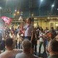 (VIDEO)U toku je protest u Novom Sadu, opozicija saopštava rezultate ispred Sajma