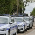 Policija ispred porodične kuće Blažića u Malom Orašju: Unutra je samo jedan čovek