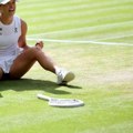 Neverovatno finale u Vimbldonu: Švjontekova pobedila Anisimovom sa – 6:0, 6:0