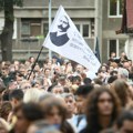 Sutra ujutro protest ispred Pete gimnazije: Direktorka Danka Nešović otpustila 19 profesora i suspendovala četvoro