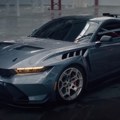 Okreće se kolo sreće: Benzinski Mustang ostavio strujaše daleko iza sebe