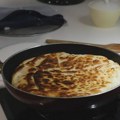 Žena iz Turske pokazala kako se sprema burek u tiganju za 15 minuta: Kaže da je bolji od onog iz pekare