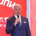 Zvezdan Terzić otvorio šampanjac: Generalni direktor Zvezde sa saradnicima nazdravio devetoj uzastopnoj tituli crveno-belih!