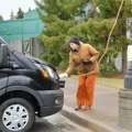 Lakše do punjača: Električni automobili dobijaće struju preko ulične rasvete