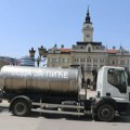 Cisterne sa pijaćom vodom postavljene na Trgu slobode i kod Futoške pijace