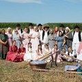 Miris zrelog žita i zvuk kose: Tradicionalni ris okupio čuvare bunjevačke baštine