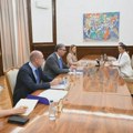 Vučić sa predstavnicima SZO potpisao dvogodišnji Sporazum o saradnji