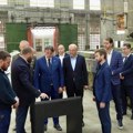 Ministar Gašić i gradonačelnik Dašić obišli kragujevačke fabrike namenske industrije: „Zastava oružje” i „Zastava TERVO”…