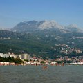Цене лежаљки и сунцобрана у Црној Гори и до 180 евра