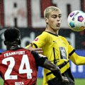 Šest golova i remi Ajntrahta i Dortmunda (video)