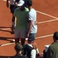 (Video) Sreli se šampioni U Parizu: Rafa trenirao, a onda je stigao Đoković - bilo je suza u publici